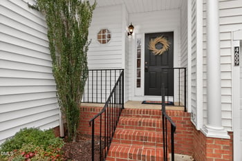 4609 Asterwood Dr, Raleigh, NC 27606