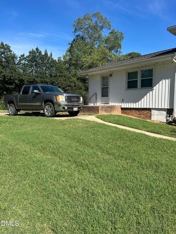 4609 Latimer Rd, Raleigh, NC 27609