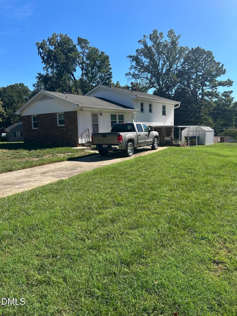 4609 Latimer Rd, Raleigh, NC 27609
