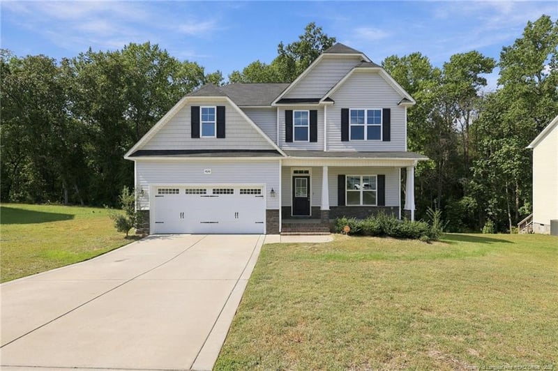 4616 Scenic Pines Dr, Hope Mills, NC 28348
