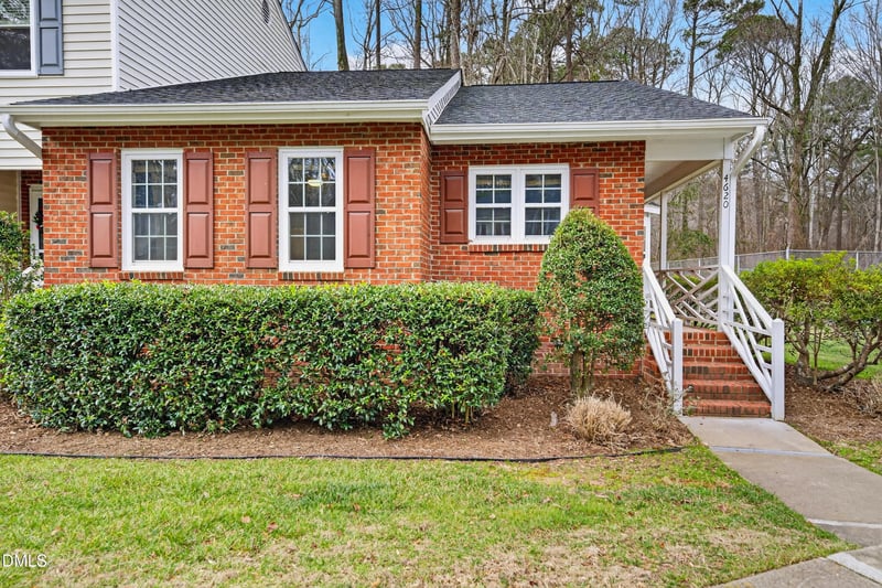 4620 Townesbury Ln, Raleigh, NC 27612