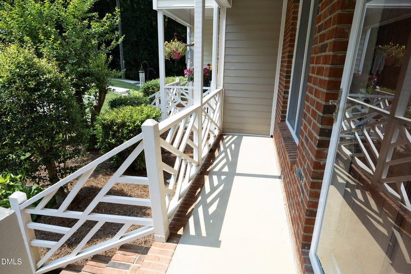 4636 Townesbury Ln, Raleigh, NC 27612