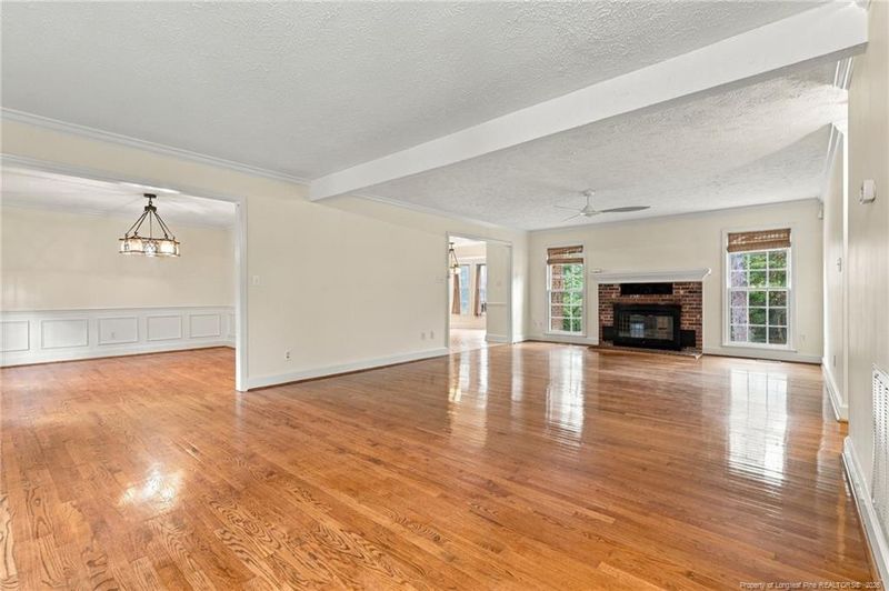 464 Summerlea Dr, Fayetteville, NC 28311