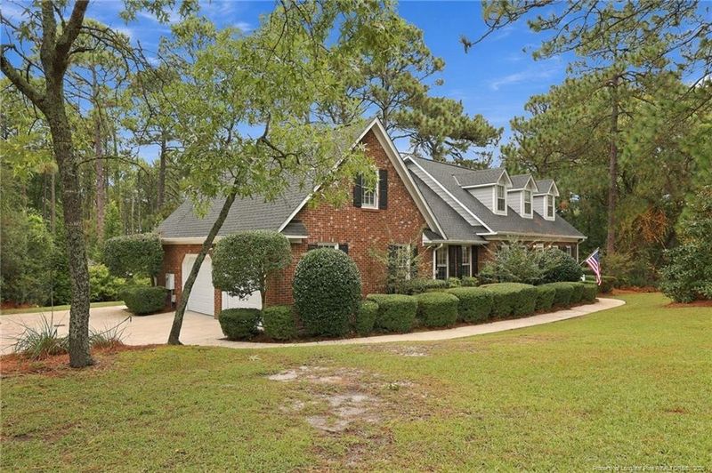464 Summerlea Dr, Fayetteville, NC 28311
