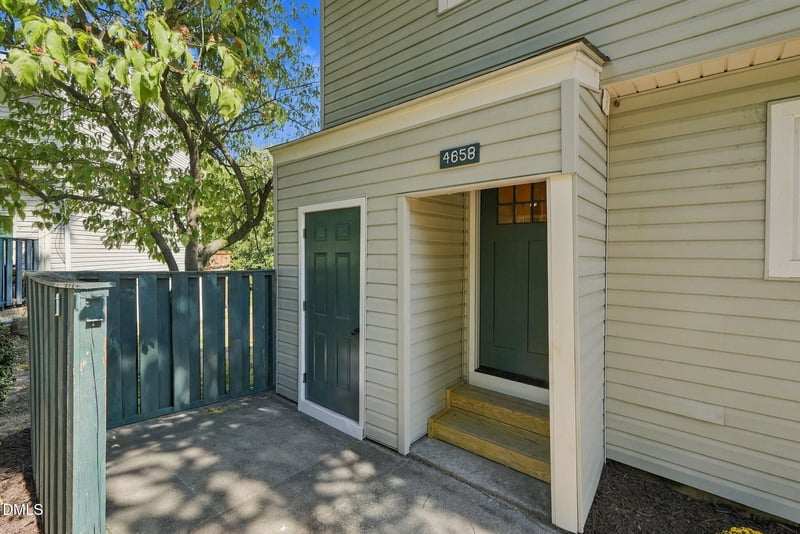 4658 Grinding Stone Dr, Raleigh, NC 27604