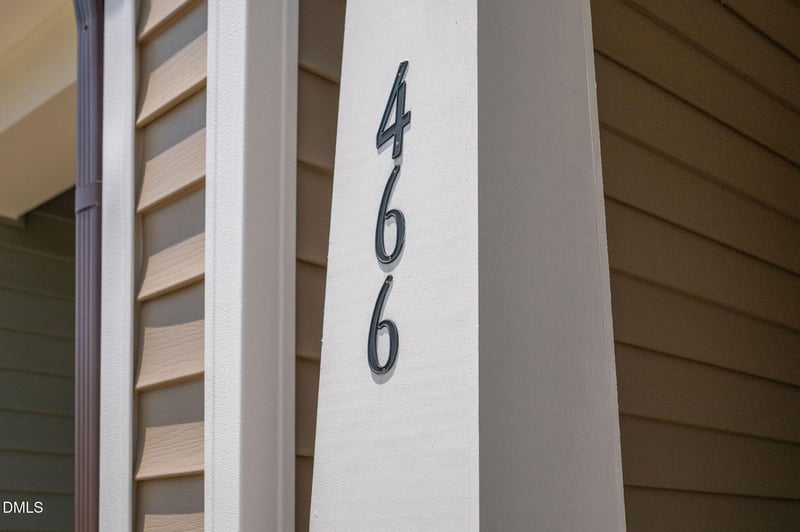 466 Channel Drop Dr, Clayton, NC 27520