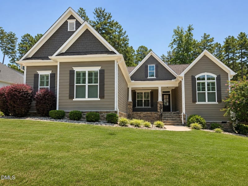 468 Rockport Dr, Clayton, NC 27527