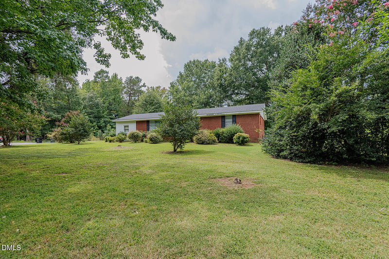 469 Lakeview Ave, Burlington, NC 27215
