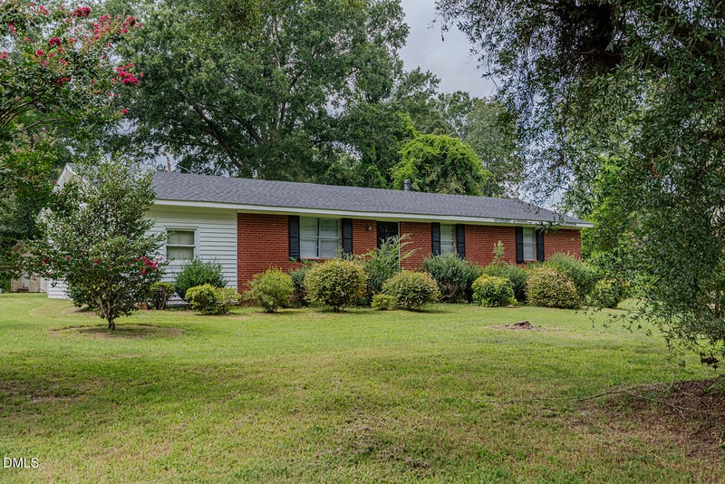 469 Lakeview Ave, Burlington, NC 27215