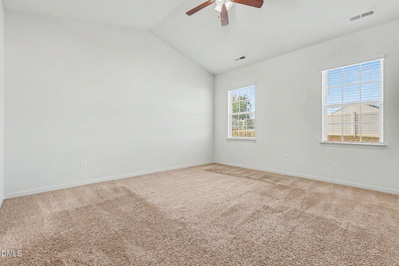 47 Prairie St, Clayton, NC 27527