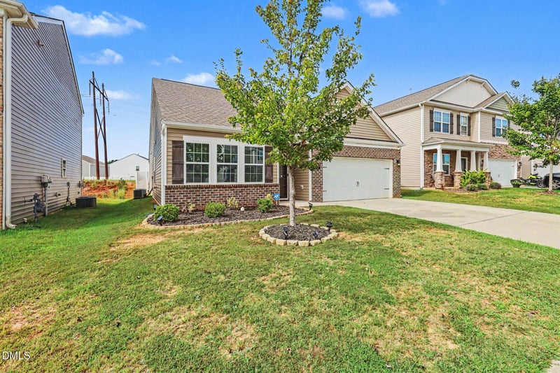 47 Prairie St, Clayton, NC 27527