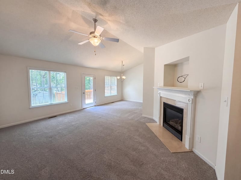 470 Kinsman Ct, Fuquay Varina, NC 27526
