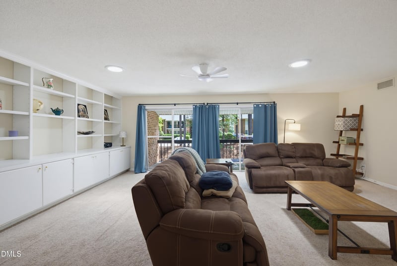4709 Edwards Mill Rd #E, Raleigh, NC 27612