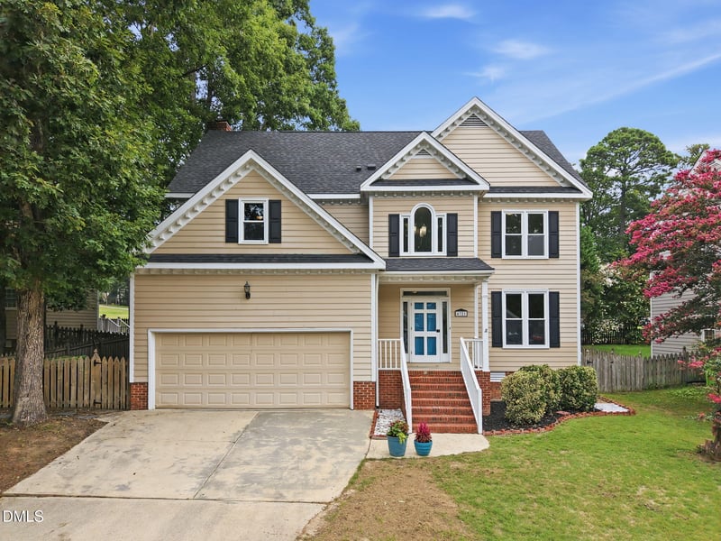4721 Grand Cypress Ct, Raleigh, NC 27604