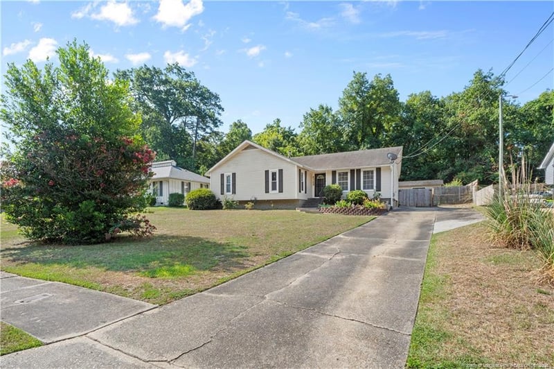 4723 Belford Rd, Fayetteville, NC 28314