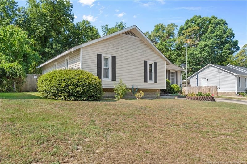 4723 Belford Rd, Fayetteville, NC 28314