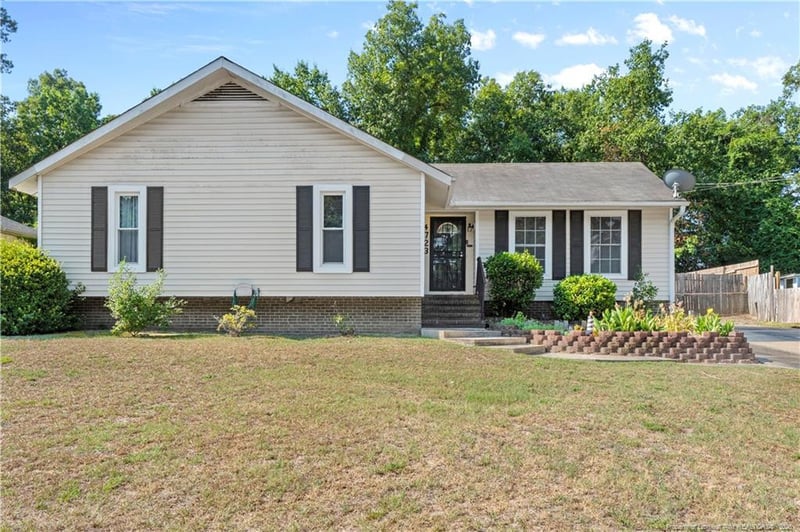 4723 Belford Rd, Fayetteville, NC 28314