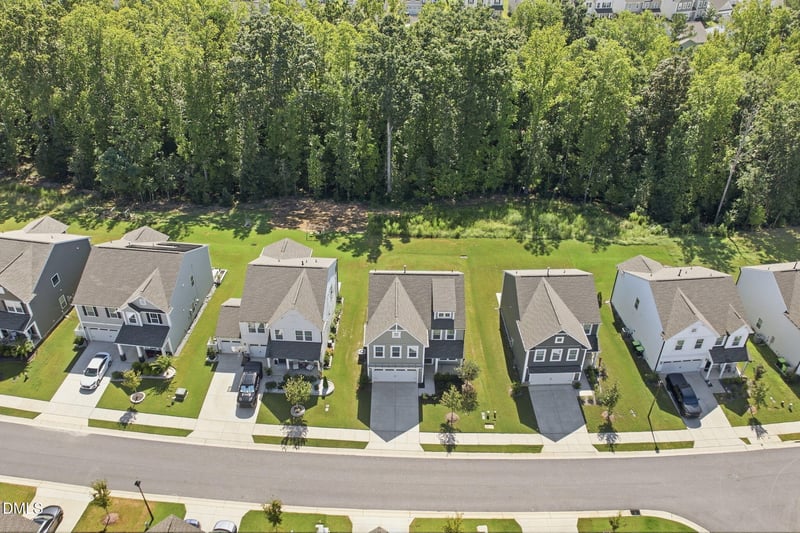479 Curling Crk Dr, Clayton, NC 27527