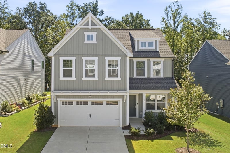 479 Curling Crk Dr, Clayton, NC 27527