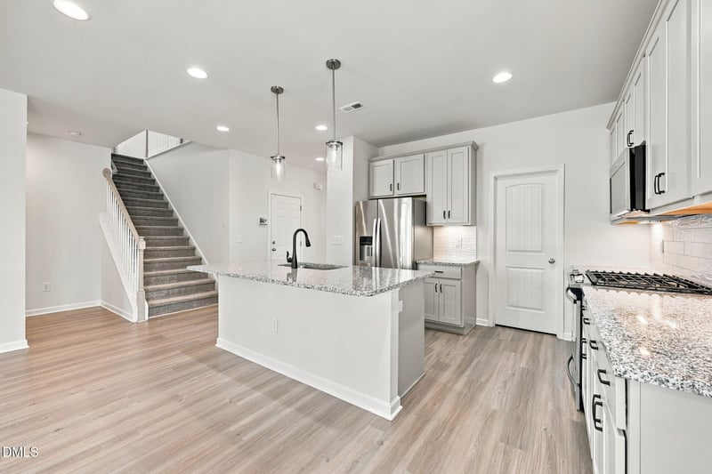 48 Mallard Loop Dr, Clayton, NC 27527