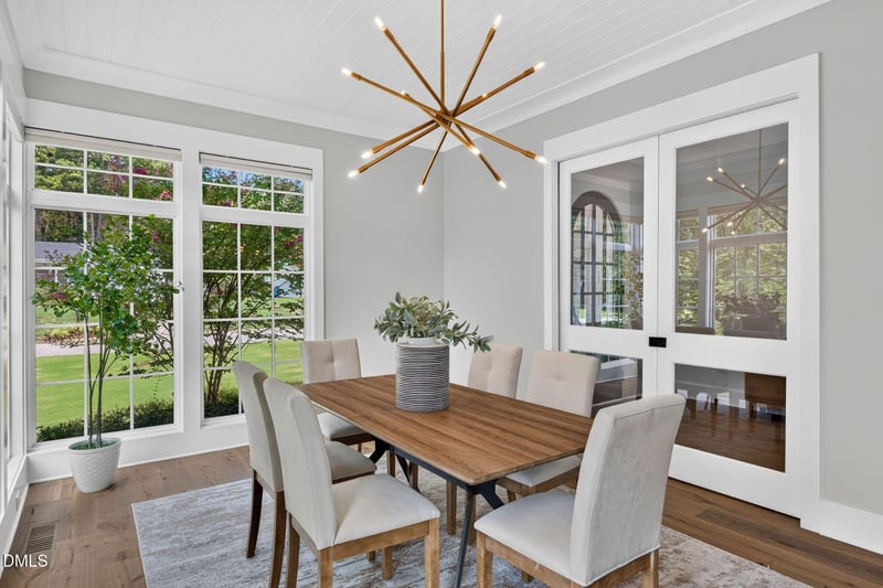 4816 Sweetbriar Dr, Raleigh, NC 27609