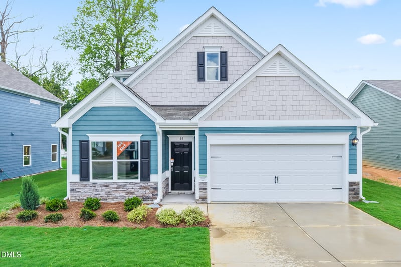 49 Chardonnay Dr, Lillington, NC 27546
