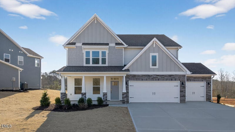 49 West Fire Opal Ct, Clayton, NC 27520