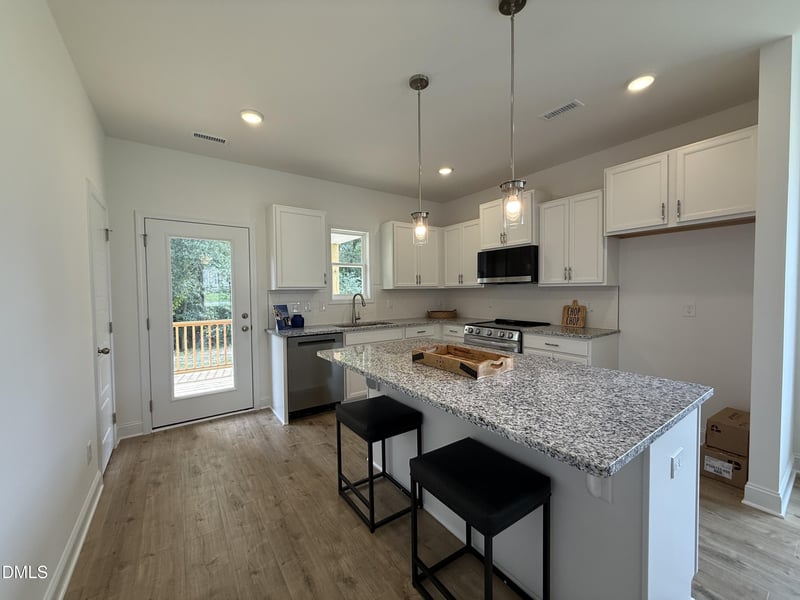 49 Zambezi Ct, Zebulon, NC 27597