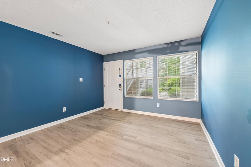 4900 Avenida Del Sol Dr #102, Raleigh, NC 27616