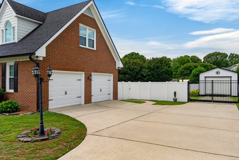 4908 Allanbrooke Ln, Fuquay Varina, NC 27526