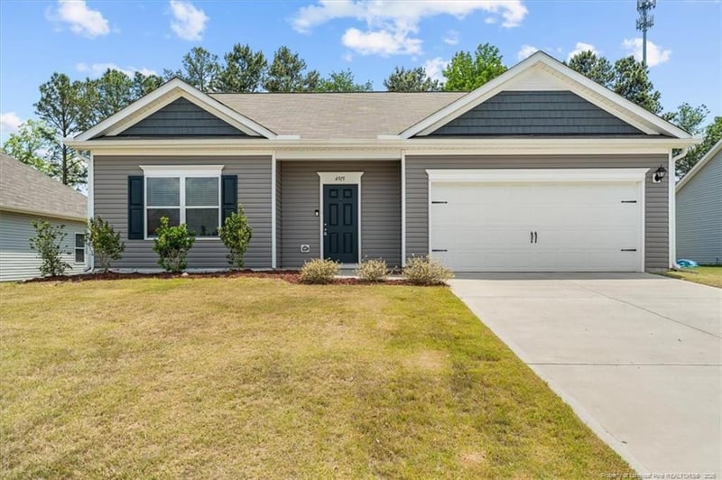 4915 Pioneer Dr, Sanford, NC 27330