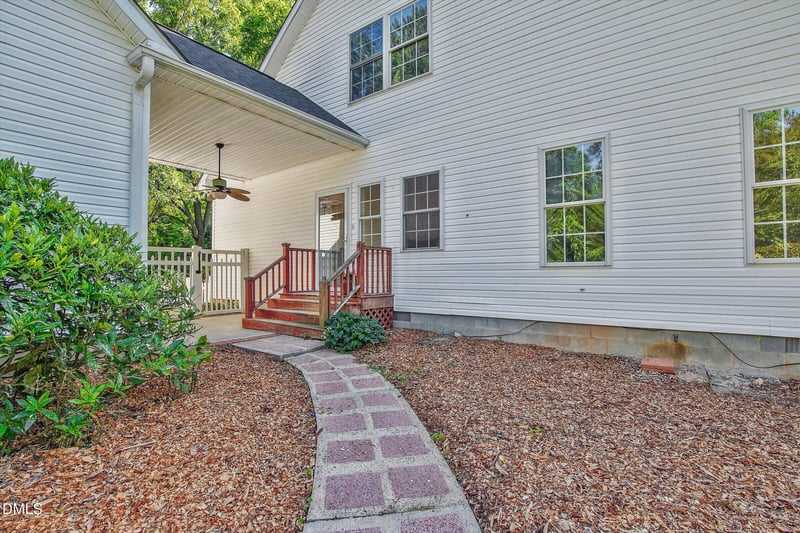 4918 Brant Hill Ln, Hillsborough, NC 27278