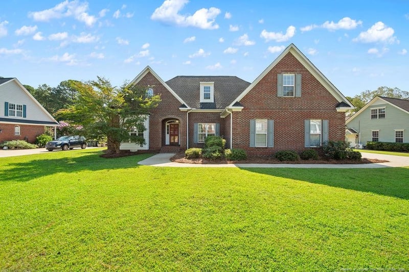 4923 Bramble St, Hope Mills, NC 28348