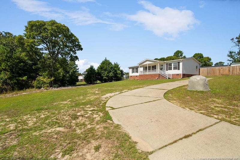 4928 Short Jesters Ct, Hope Mills, NC 28348