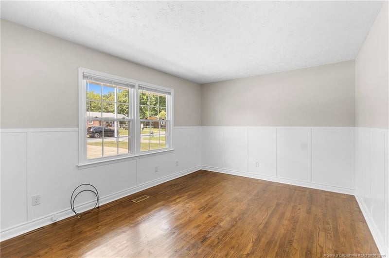 4937 Ellsworth Dr, Fayetteville, NC 28304