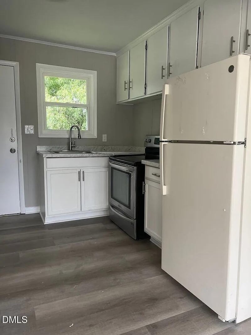 4938 Galveston Dr, Fayetteville, NC 28303