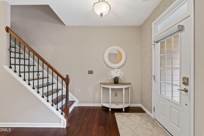 4962 Highcroft Dr, Cary, NC 27519