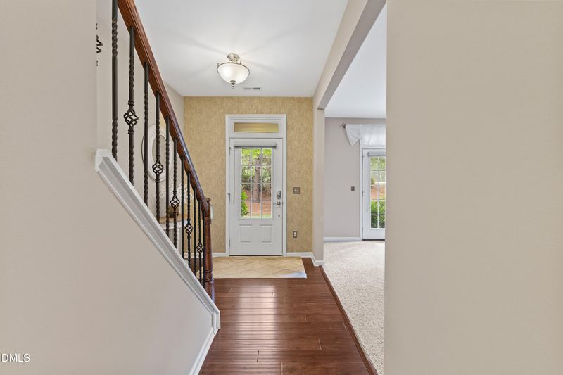 4962 Highcroft Dr, Cary, NC 27519