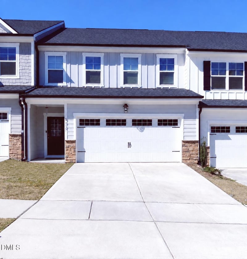 497 Clark Creek Ln, Cary, NC 27519