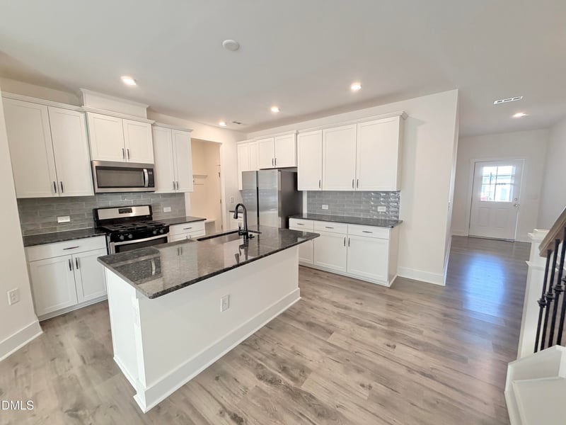 497 Clark Creek Ln, Cary, NC 27519