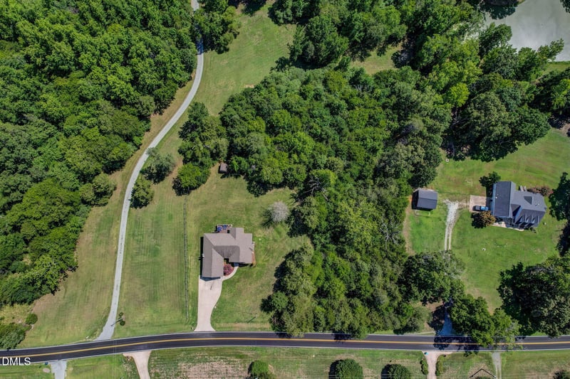 4990 Sartin Rd, Burlington, NC 27217