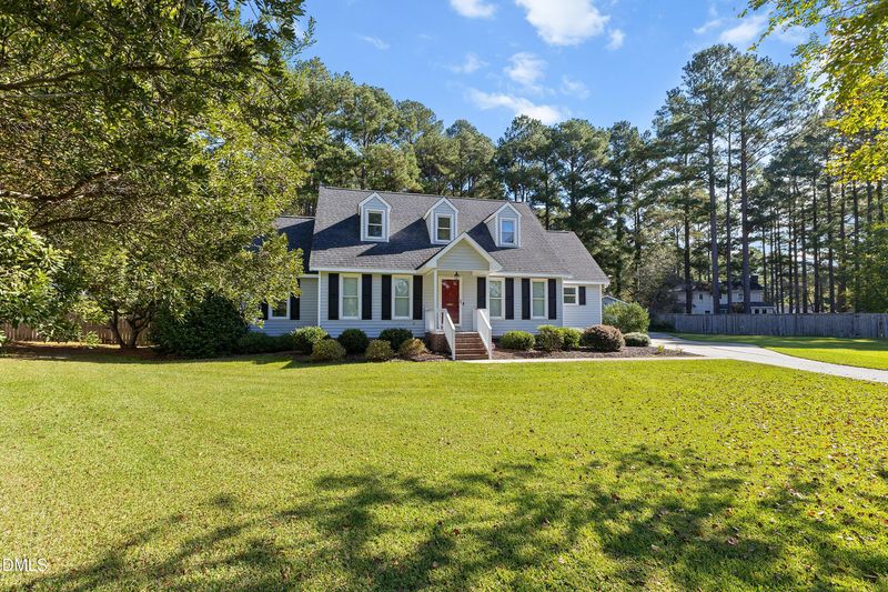 5 Kentwood Dr, Smithfield, NC 27577