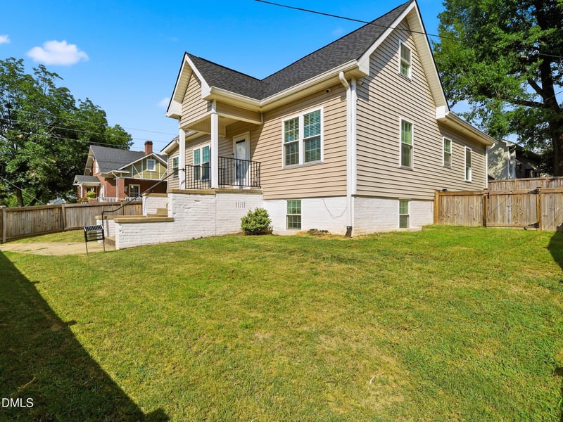 500 S Lamar St, Roxboro, NC 27573