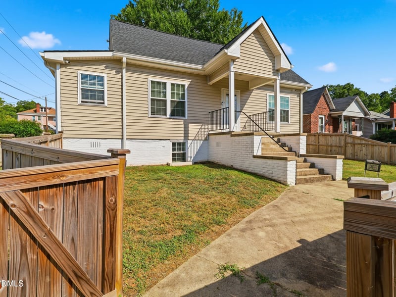 500 S Lamar St, Roxboro, NC 27573