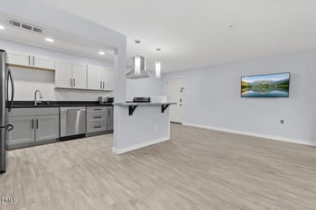 500 Umstead Dr, Chapel Hill, NC 27516