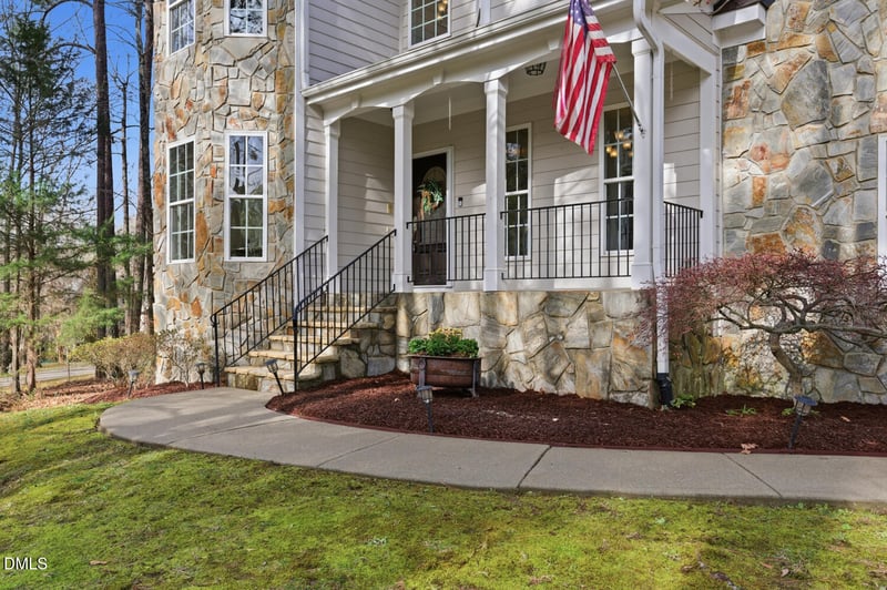 5001 Davis Creek Dr, Raleigh, NC 27610