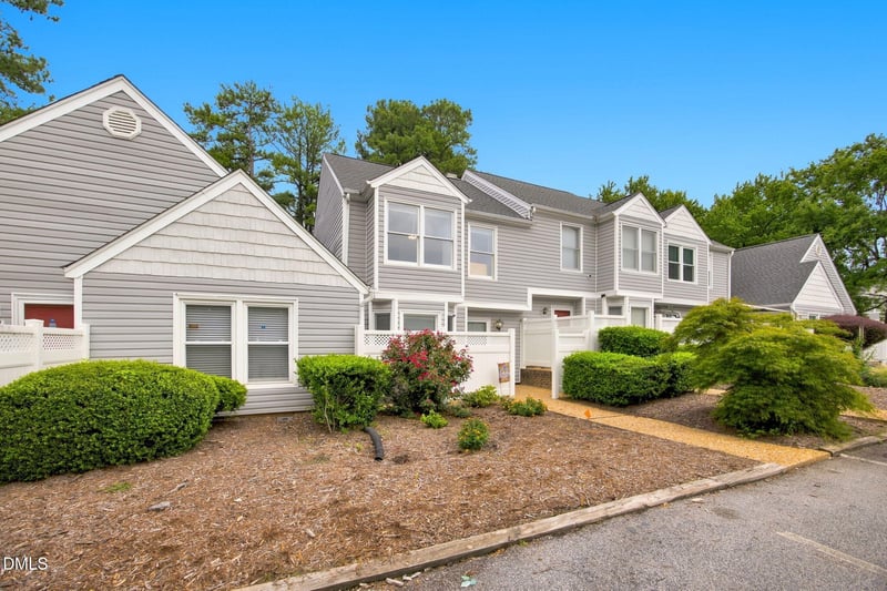 5003 Avenida Del Sol Dr, Raleigh, NC 27616
