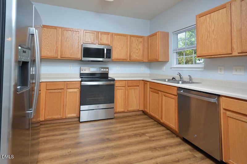 5008 Rainmaker Dr, Durham, NC 27704