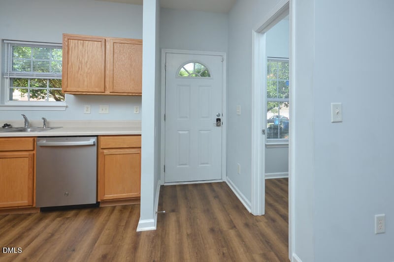 5008 Rainmaker Dr, Durham, NC 27704