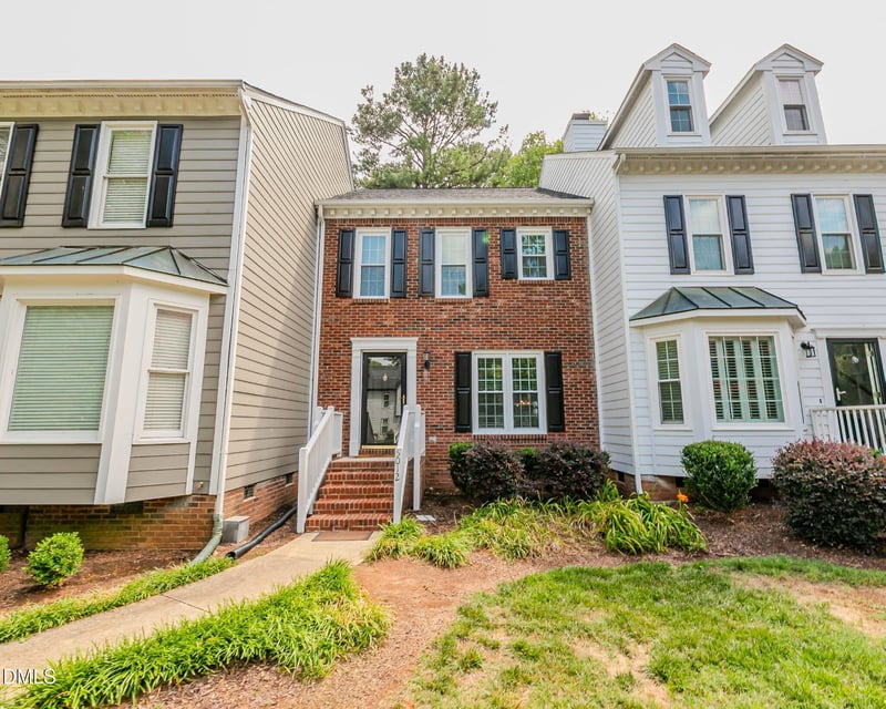 5012 Lancashire Dr, Raleigh, NC 27613